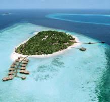 Kihaadhuffaru Island Beach